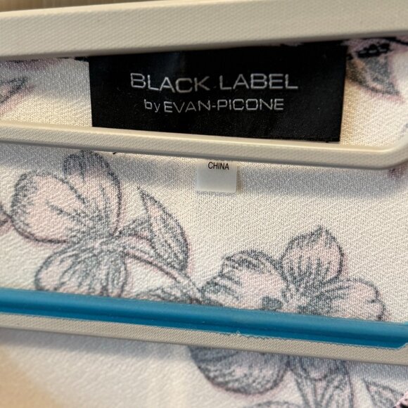 Black Label by Evan Picone Floral Blouse - Picture 5 of 5